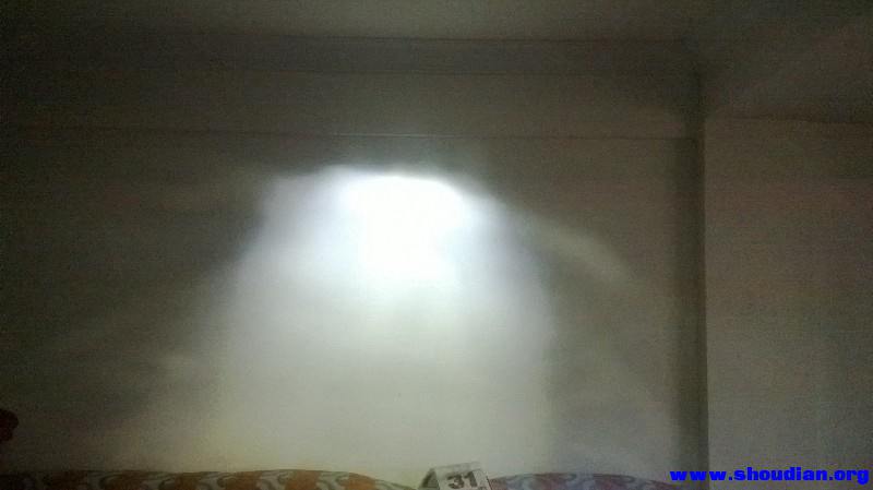 3.5米照墙的光斑
