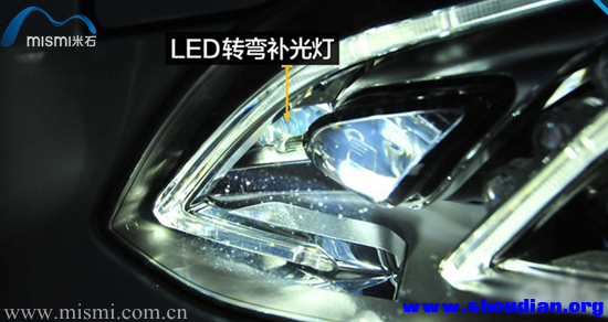 智能武装！奔驰E级LED智能照明系统解析4.png