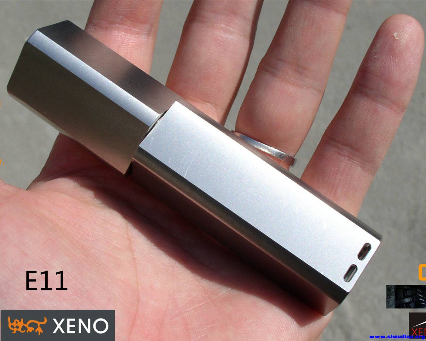 02 XENO CUBE V8-in the palm_副本.jpg