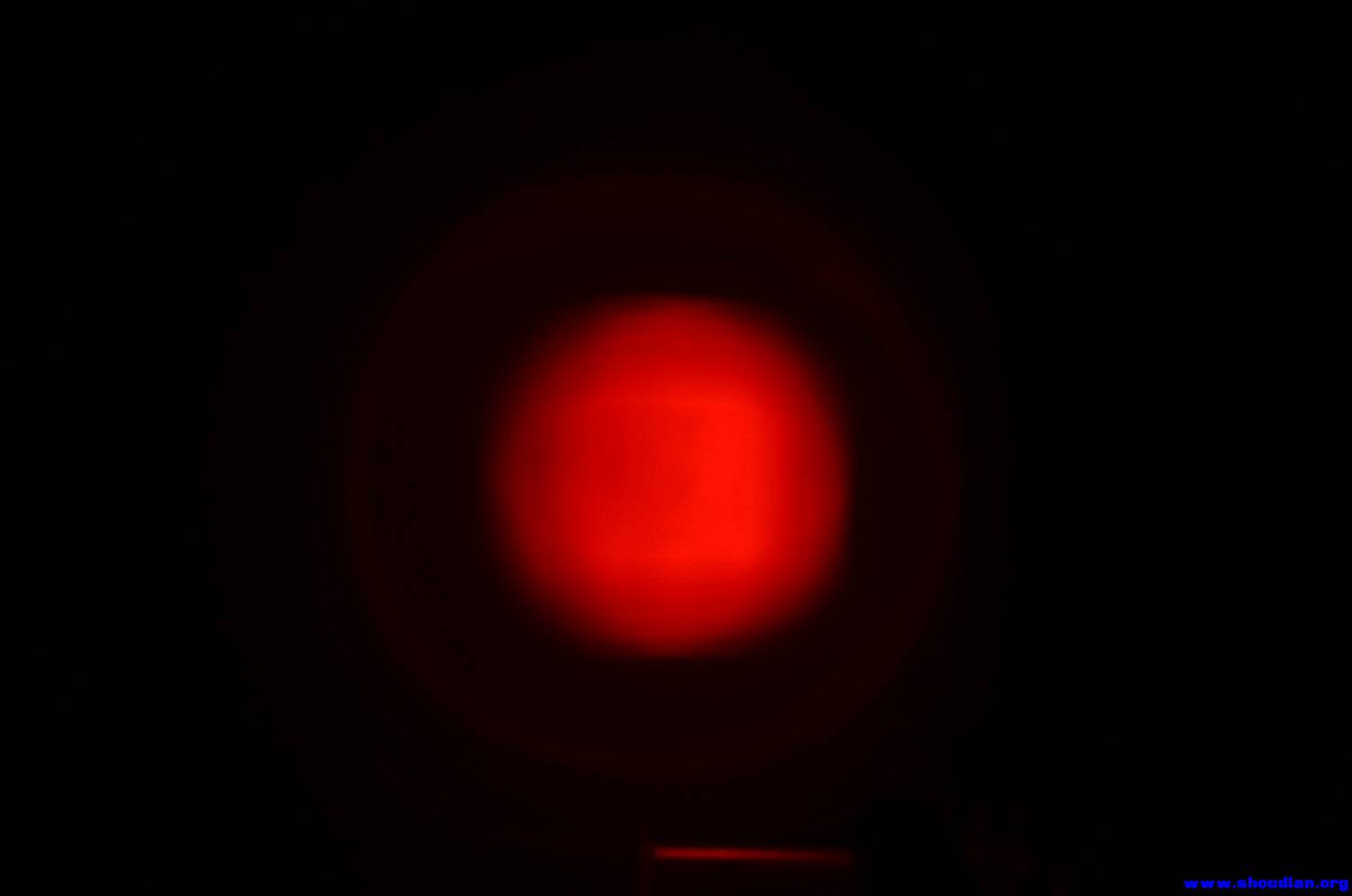 2.6一米光斑红.jpg