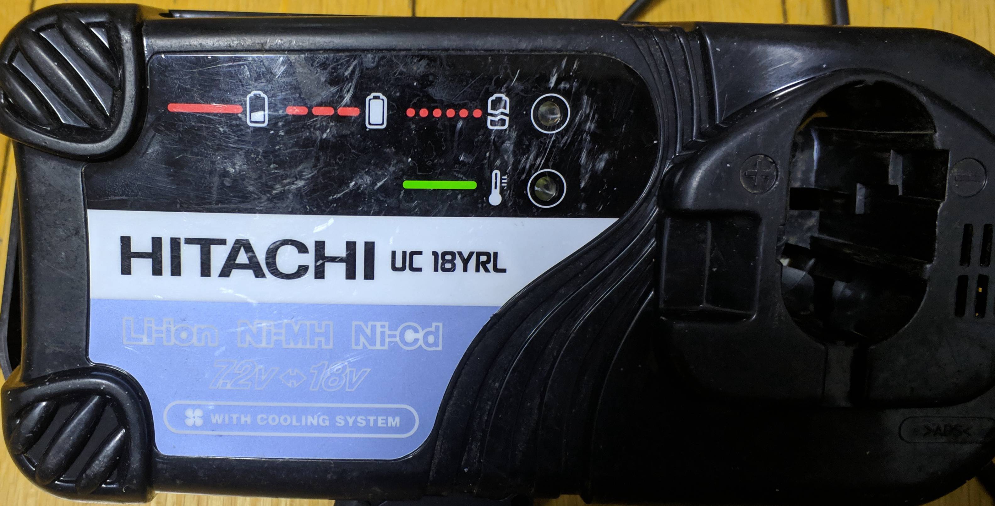 日立UC18YRL多电压，多类型充电器