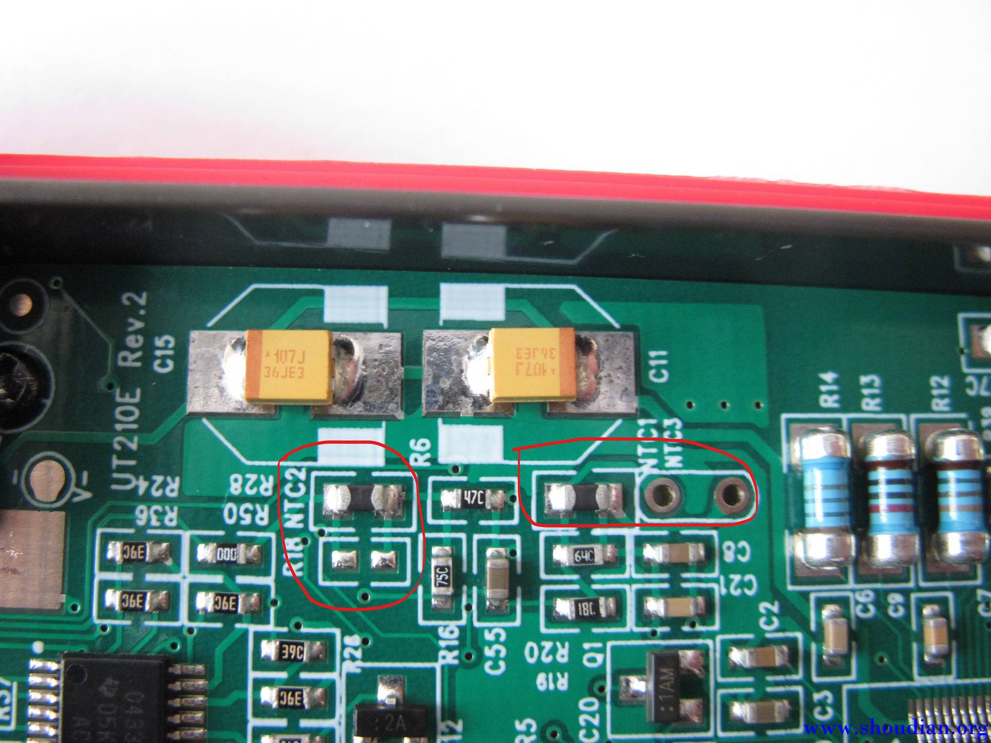 红圈里有ntc电阻是不是可以打开温度？