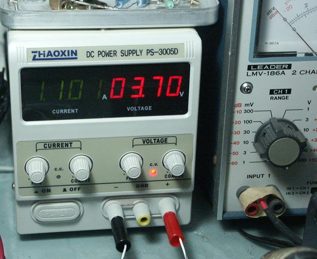 精密稳压电源，４位显示输出电压和电流