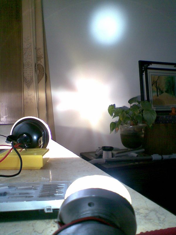 3Q5（透镜灯杯）和HID（不锈钢灯杯）对比5.jpg