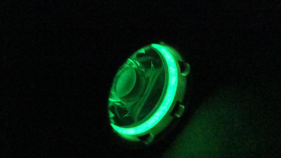 06 FARKA E09 V2飞跃版--完美的夜光压圈光环 侧视.jpg