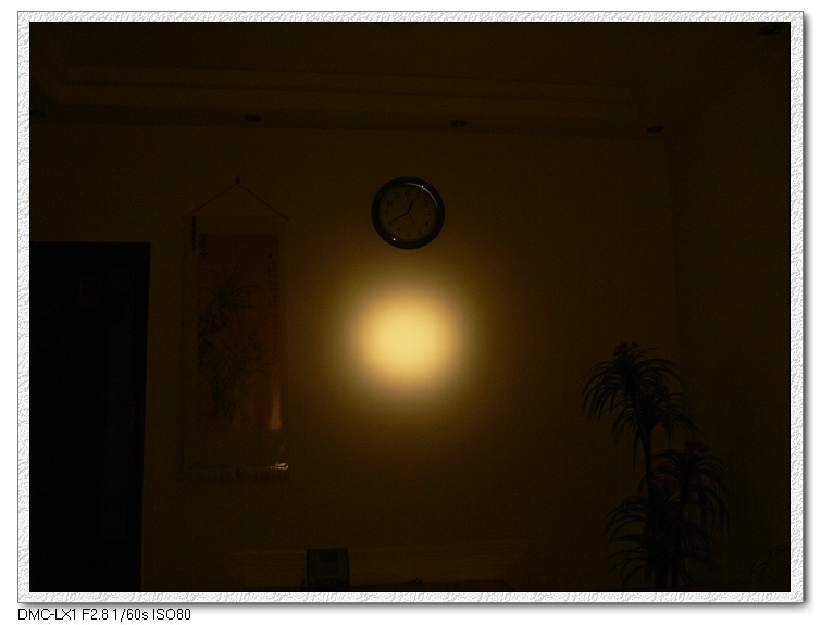 飞龙MM2009-光斑3.7M强光2.jpg