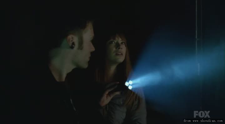 Fringe.S03E13TK45_009.jpg