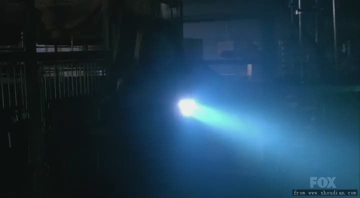 Fringe.S03E13TK45_038.jpg